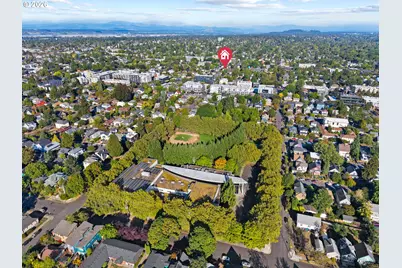 109 NE Shaver St #2, Portland, OR 97212 - Photo 41