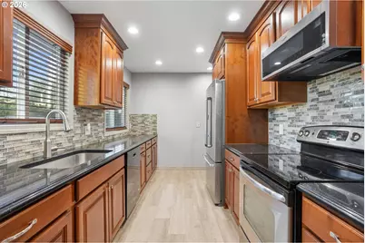 345 NE 199th Ave, Portland, OR 97230 - Photo 5