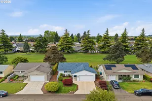 401 S Cascade Dr, Woodburn, OR 97071 - Photo 37