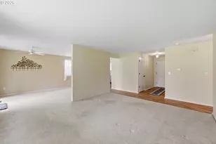 401 S Cascade Dr, Woodburn, OR 97071 - Photo 5