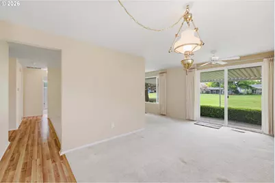 401 S Cascade Dr, Woodburn, OR 97071 - Photo 7