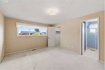 401 S Cascade Dr, Woodburn, OR 97071 - Photo 15
