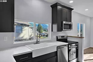 48247 E 2nd St, Oakridge, OR 97463 - Photo 17