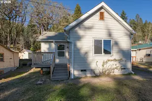 48247 E 2nd St, Oakridge, OR 97463 - Photo 7