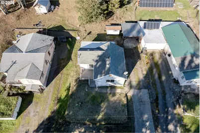 48247 E 2nd St, Oakridge, OR 97463 - Photo 31