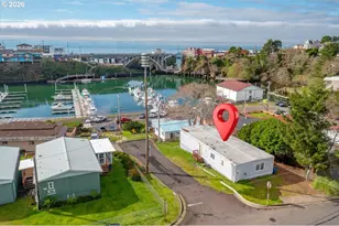 185 SE Bayview Ave, Depoe Bay, OR 97341 - Photo 3