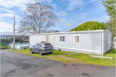 185 SE Bayview Ave, Depoe Bay, OR 97341 - Photo 5