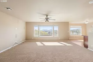 1884 NE Sunset Loop Dr, Roseburg, OR 97470 - Photo 15