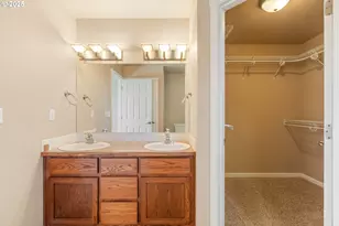 1884 NE Sunset Loop Dr, Roseburg, OR 97470 - Photo 21