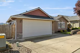 1884 NE Sunset Loop Dr, Roseburg, OR 97470 - Photo 45