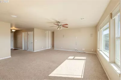 1884 NE Sunset Loop Dr, Roseburg, OR 97470 - Photo 43