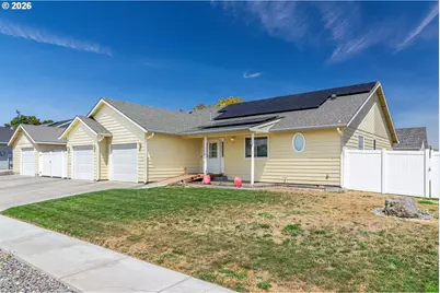 710 W Sandpiper Ave, Hermiston, OR 97838 - Photo 1