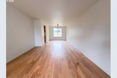1320 NW 5th Ct, Battle Ground, WA 98604 - Photo 3