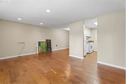 11255 SW Springwood Dr, Portland, OR 97223 - Photo 7