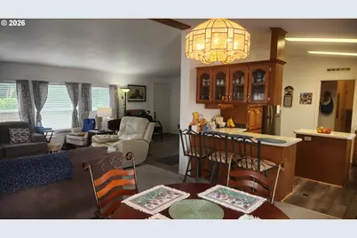 635 Crestview Dr, Reedsport, OR 97467 - Photo 17