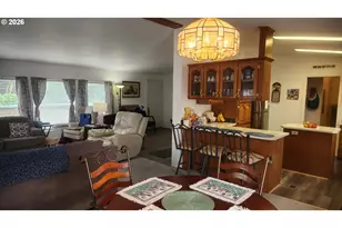 635 Crestview Dr, Reedsport, OR 97467 - Photo 17