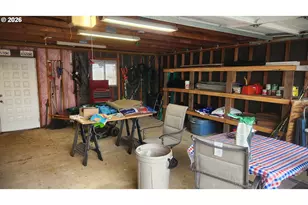 635 Crestview Dr, Reedsport, OR 97467 - Photo 37