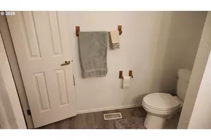 635 Crestview Dr, Reedsport, OR 97467 - Photo 33