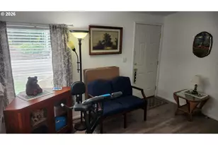 635 Crestview Dr, Reedsport, OR 97467 - Photo 11