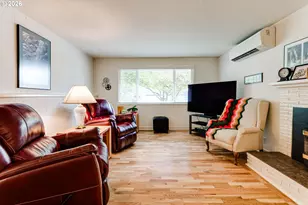 277 E Rosewood Ave, Eugene, OR 97404 - Photo 5