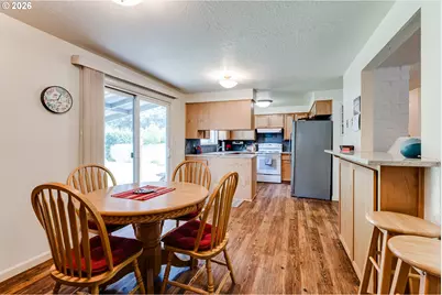277 E Rosewood Ave, Eugene, OR 97404 - Photo 13