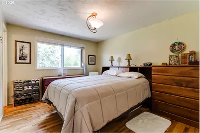 277 E Rosewood Ave, Eugene, OR 97404 - Photo 23