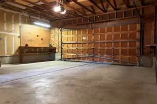 12380 SW McKay Ct, Beaverton, OR 97008 - Photo 17