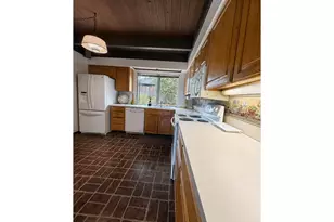 12380 SW McKay Ct, Beaverton, OR 97008 - Photo 5