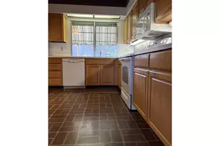 12380 SW McKay Ct, Beaverton, OR 97008 - Photo 5
