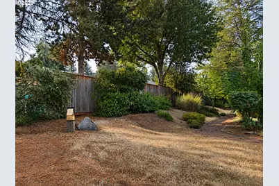 12380 SW McKay Ct, Beaverton, OR 97008 - Photo 19