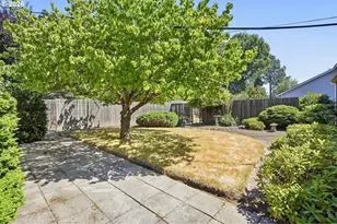 13821 NW Milburn St, Portland, OR 97229 - Photo 23
