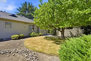 13821 NW Milburn St, Portland, OR 97229 - Photo 25
