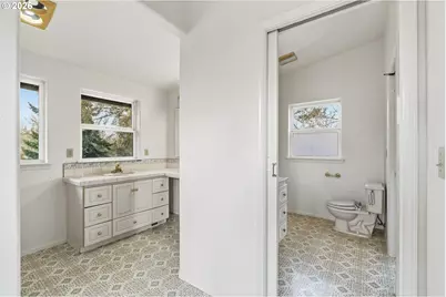 3752 Kevington Ave, Eugene, OR 97405 - Photo 25