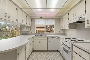 3752 Kevington Ave, Eugene, OR 97405 - Photo 15