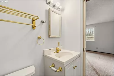 3752 Kevington Ave, Eugene, OR 97405 - Photo 33