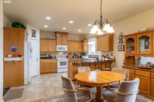 2489 SE Waldon Ave, Roseburg, OR 97470 - Photo 13