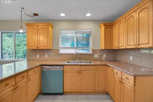 14109 SE Ellis St, Portland, OR 97236 - Photo 11