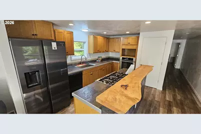 95755 N Bank Rogue River Rd, Gold Beach, OR 97444 - Photo 5