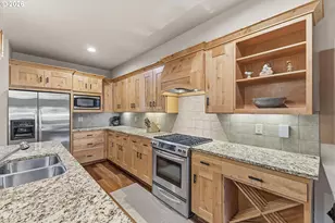 31206 E Collins Lake Rd, Government Camp, OR 97028 - Photo 7