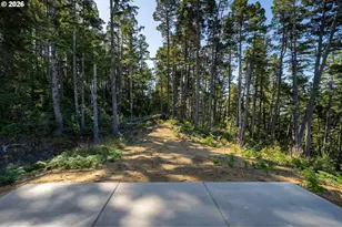 201 Highland Dr, Tillamook, OR 97141 - Photo 27