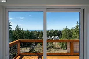 201 Highland Dr, Tillamook, OR 97141 - Photo 41