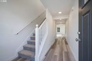 201 Highland Dr, Tillamook, OR 97141 - Photo 11