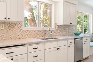 17375 Alpine Way, Lake Oswego, OR 97034 - Photo 11