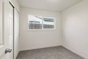 114 E 3rd St, Lowell, OR 97452 - Photo 17