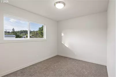 114 E 3rd St, Lowell, OR 97452 - Photo 17