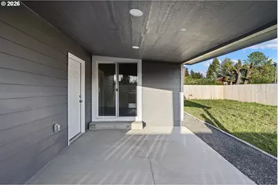 114 E 3rd St, Lowell, OR 97452 - Photo 27