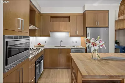 2351 NW Westover Rd #315, Portland, OR 97210 - Photo 11