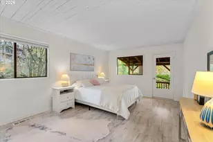 17821 Sundown Ct, Lake Oswego, OR 97034 - Photo 21