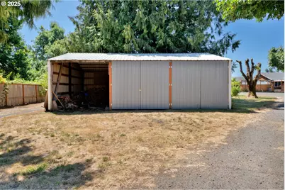 85131 Cloverdale Rd, Creswell, OR 97426 - Photo 31