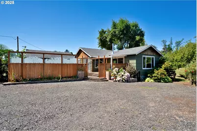 85131 Cloverdale Rd, Creswell, OR 97426 - Photo 1